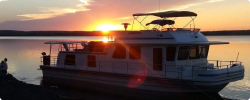houseboat